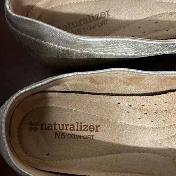 🔥Naturalizer Gadget N5 Comfort Golden Slip-on Loafers - Sz 9N - great condition - Picture 4 of 9